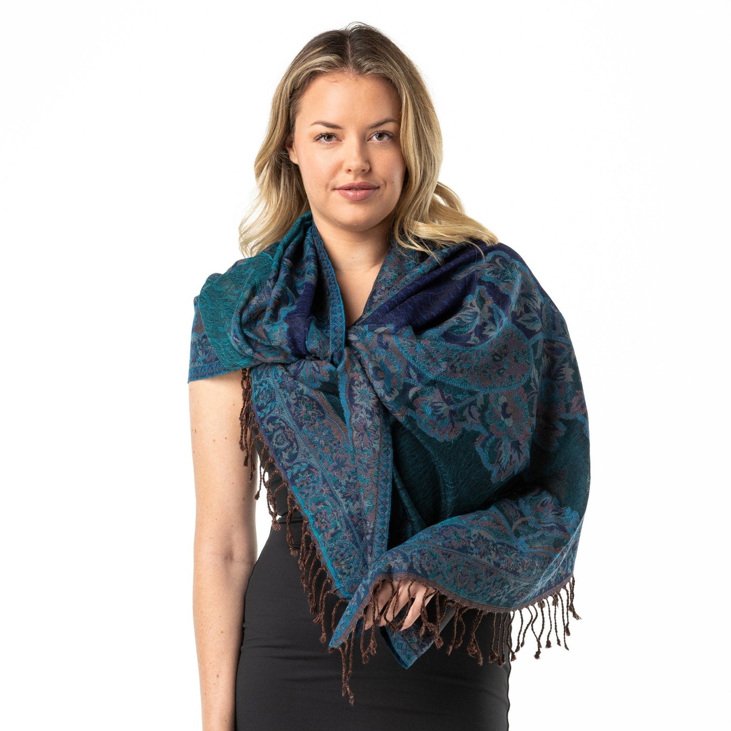 #australianmerinowoolshawls #scarves #apparel