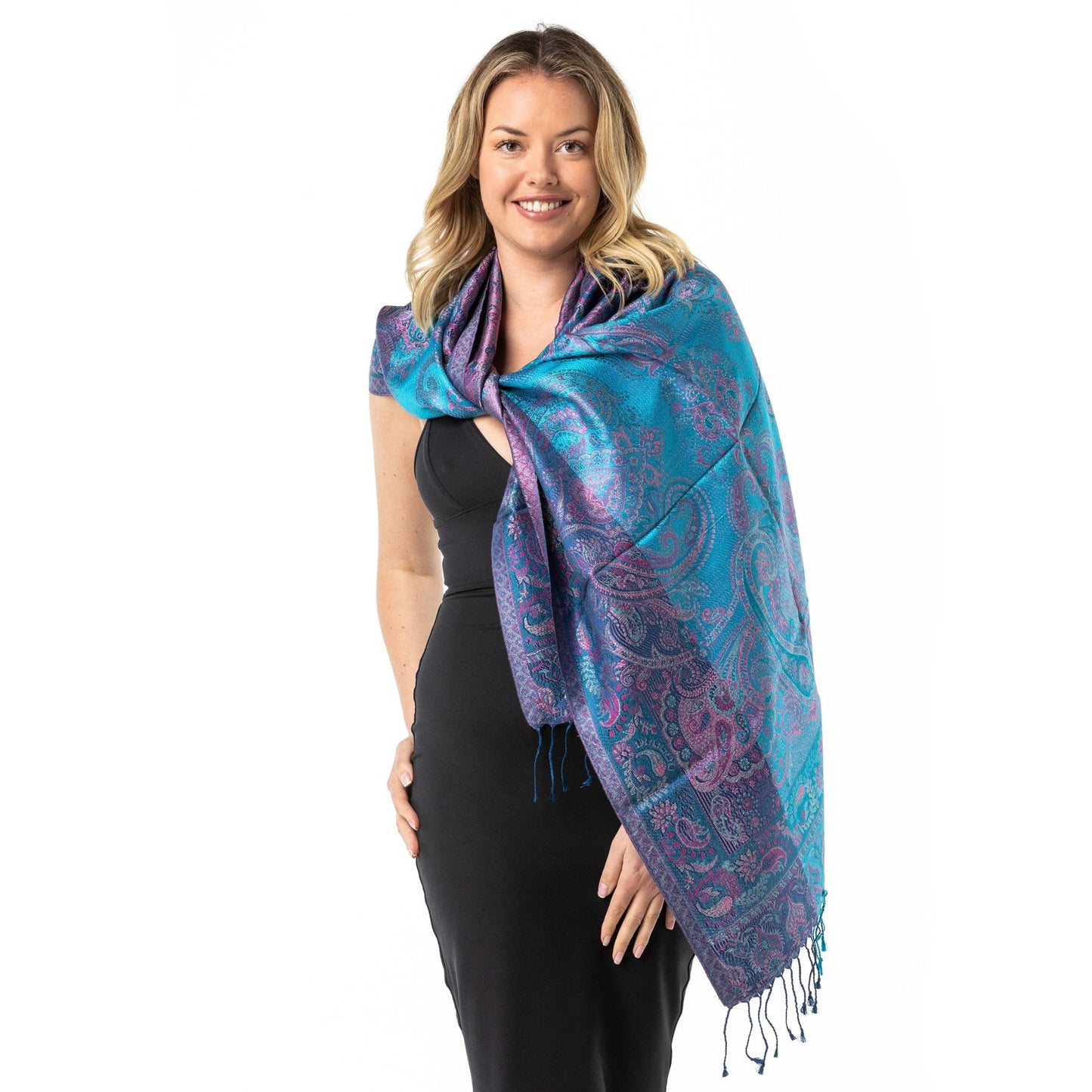 #australianmerinowoolshawls #scarves #apparel