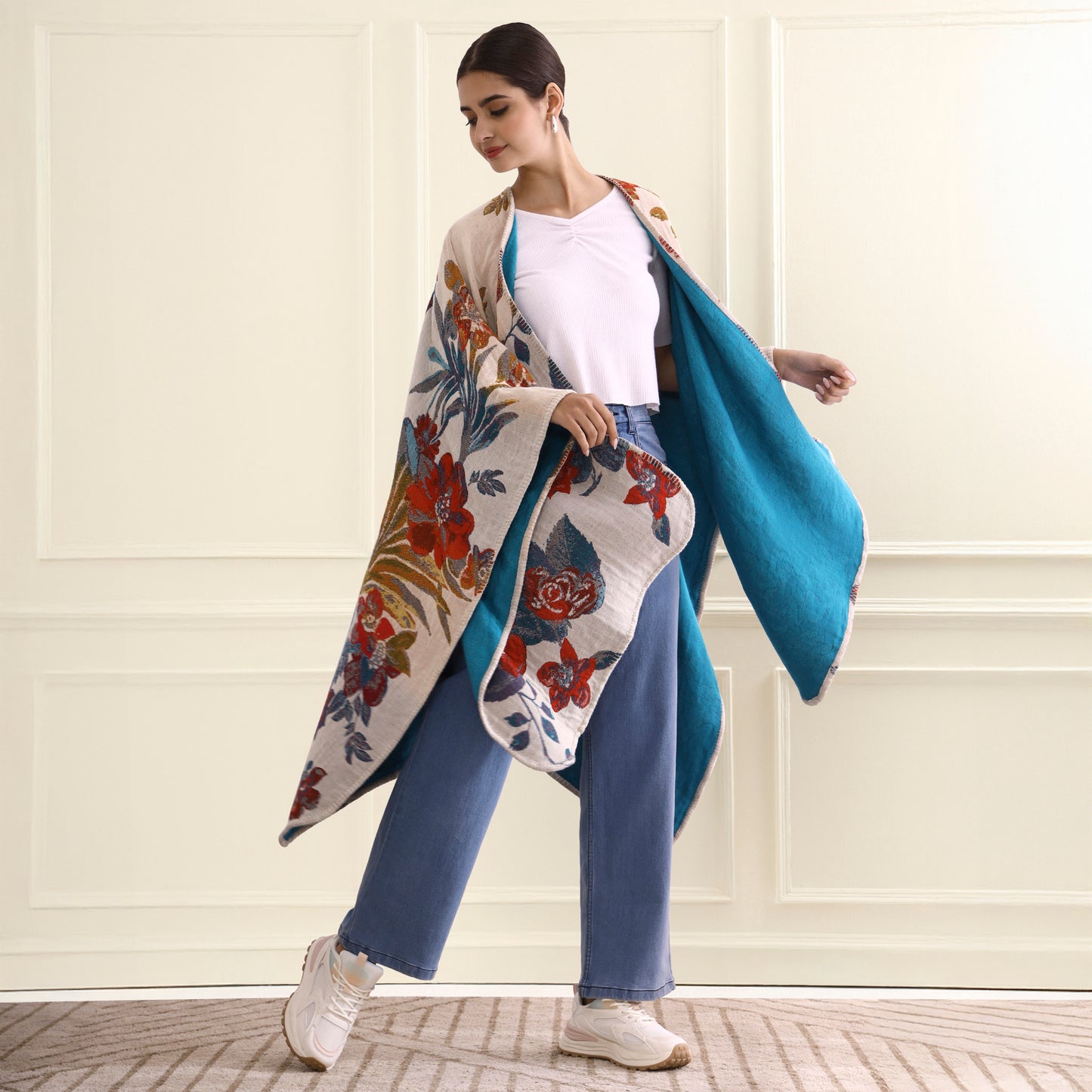 Capes & Ruanas Turquoise