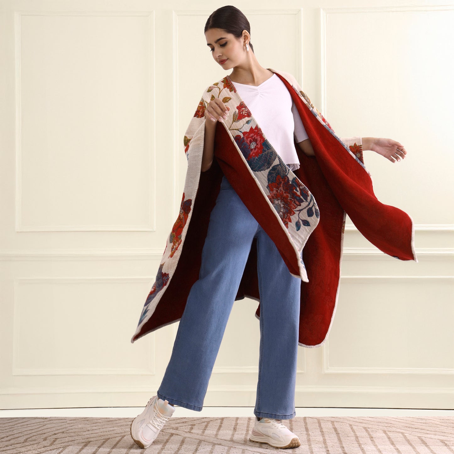 Capes & Ruanas Deep Red