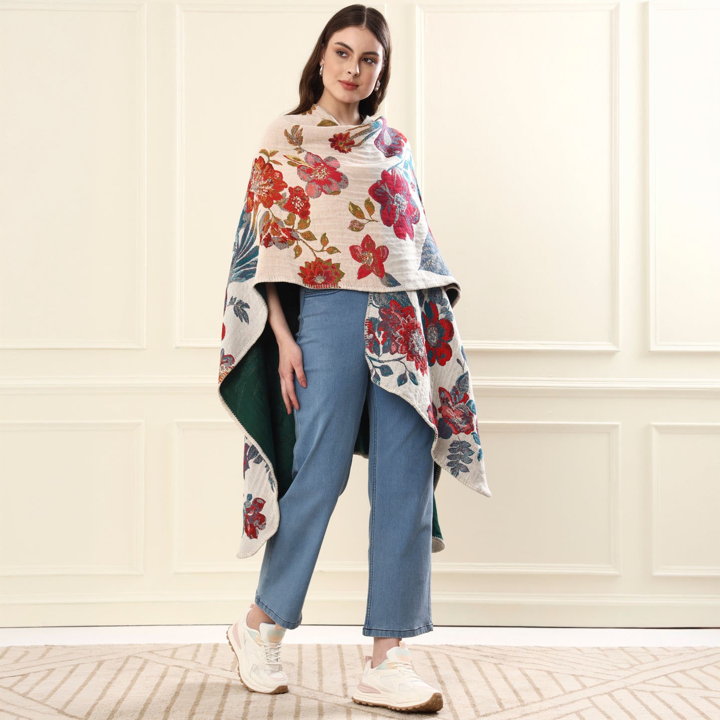 Capes & Ruanas Green